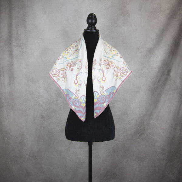 Hodvábna šatka ORNAMENT VZOR_2, 90 x 90cm, Made in SLOVAKIA - Image 3