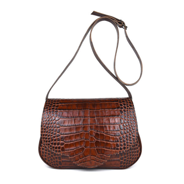 Kabelka crossbody z hovädzej kože s dezénom krokodíla v hnedej farbe - Image 12