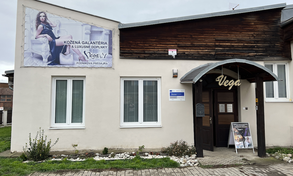 Podniková predajňa VEGALM