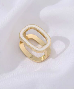 Alternative view of Ozdoba na šatku a šál v zlatej farbe s bielym oválom